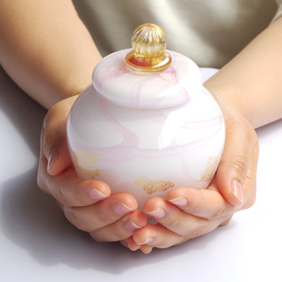 手元供養　デザインガラス分骨骨壺　ミニ骨壷　コーラル 