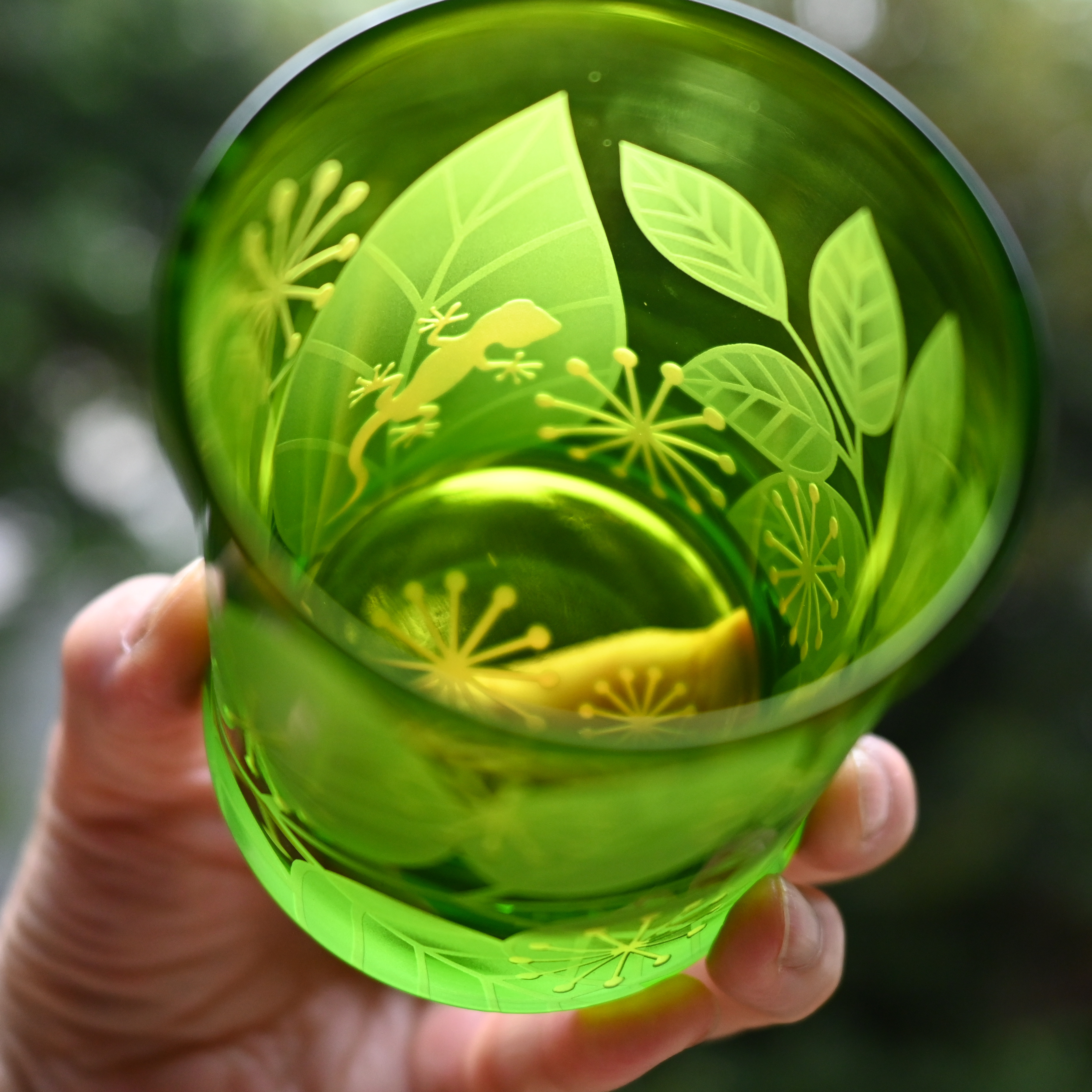 「葉陰｣Ａ　ヤモリ　グリーン　ロックグラス　サンドブラスト