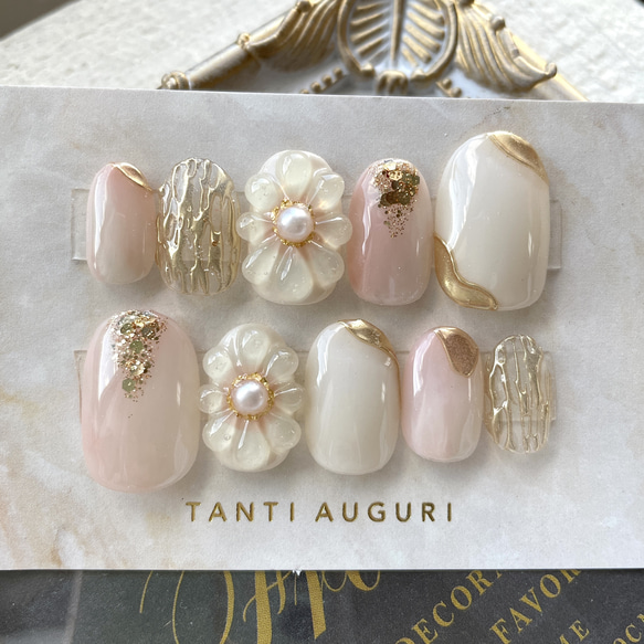 ネイルチップ現品オーダー❁¨̮ ニュアンス ぷっくりフラワー 上品 大人  