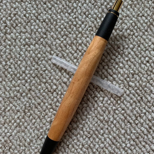キルテッドメイプル　木軸ペン　ぺんてる キルテッドメイプル木軸ペンぺんてる