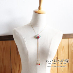【ramillete小花束】環形領帶項鍊（紅玫瑰x薰衣草色，套索款） 第5張的照片
