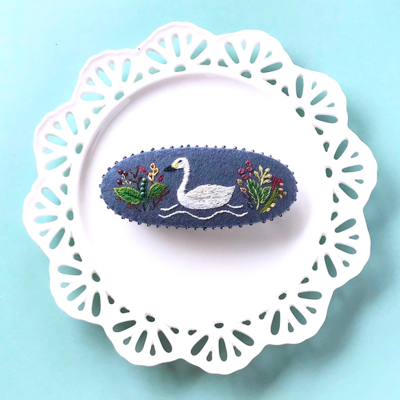 花柄デザインプレートバレッタ 花柄デザインプレートバレッタ 花模様 シルバーバレッタ Mサイズ