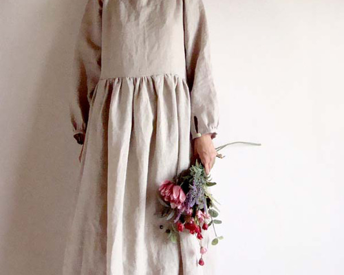 作家様 ハンドメイド リネンワンピース キナリ リネン 山小屋のワンピース キナリ ワンピース あ、うん。 通販