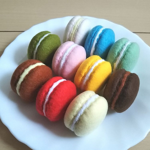 茶色マカロンセット フェルトままごと食品サンプル フェイクスイーツに 