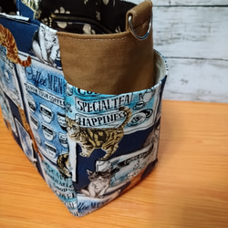 肉球いっぱい！猫カフェ 2wayトートバッグ ネイビー 2枚目の画像