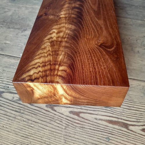 槐　一枚板 えんじゅ | 一枚板xオイル仕上げの専門店｜木の店さんもく 岩手