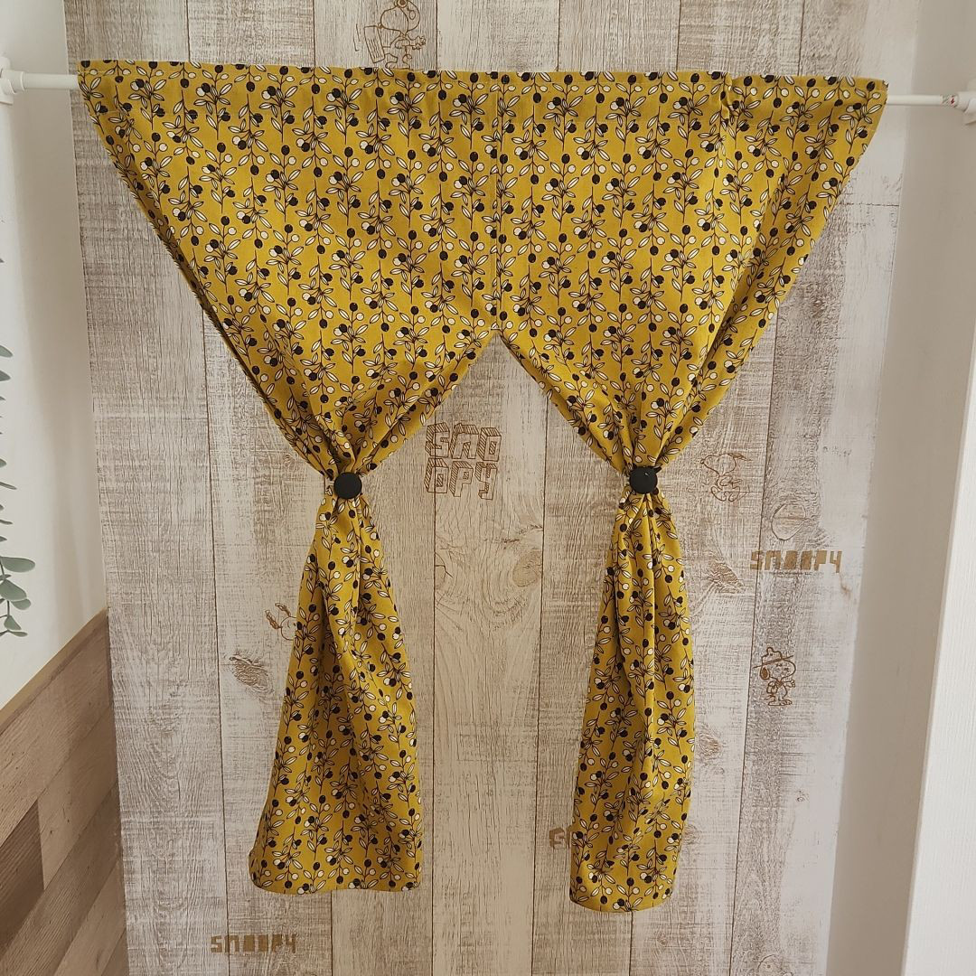 マスタード色リネンカーテン 取り付けストラップ、タッセル 光沢のある既成サイズリネンカーテン [マスタード Chintz