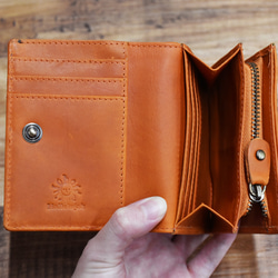 【1点限り】二つ折り財布 ボタン式 本革 手のひらサイズ スリム オレンジ 3枚目の画像