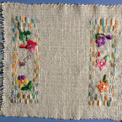 手織り　テーブルセンター　『花』 1枚目の画像