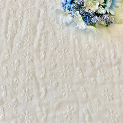 オフホワイト ダブルガーゼ 刺繍 レース 生地 布 布地 コットン ハギレ カットクロス ジャスミン 小花 柄 花柄 綿 18枚目の画像