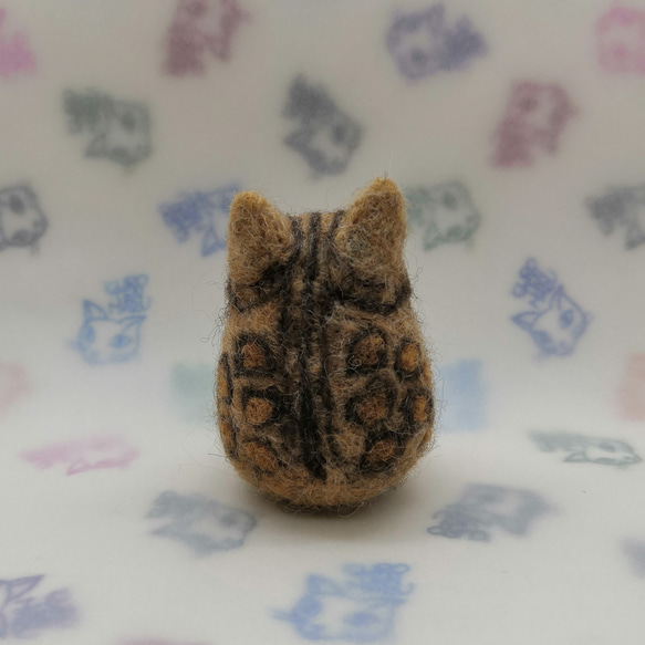 羊毛フェルトの猫のおもちゃ　ちょっと大きい猫ボール　ベンガル 3枚目の画像
