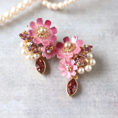 fillyjonk コスモスのピアス コスモスのピアス / cosmos earrings | atelier mozu