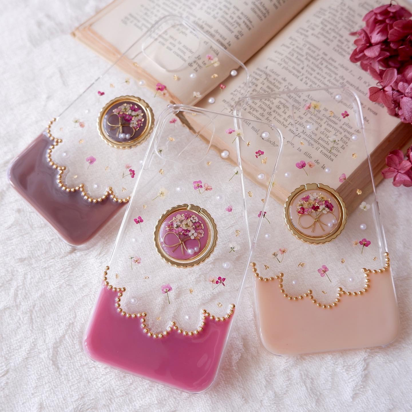 ❁新色❁【全機種対応】ピンクアリッサムブーケのスカラップ（スマホリング付き）❁.*･ﾟスマホケース