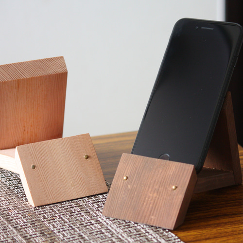 国産天然木】職人手作り 木製スマホスタンド【端材】 スマホスタンド