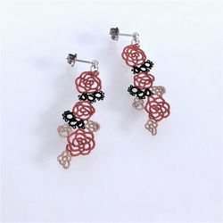 絹糸のバラ模様 タティングレース編み【クラシックミックス】ピアス