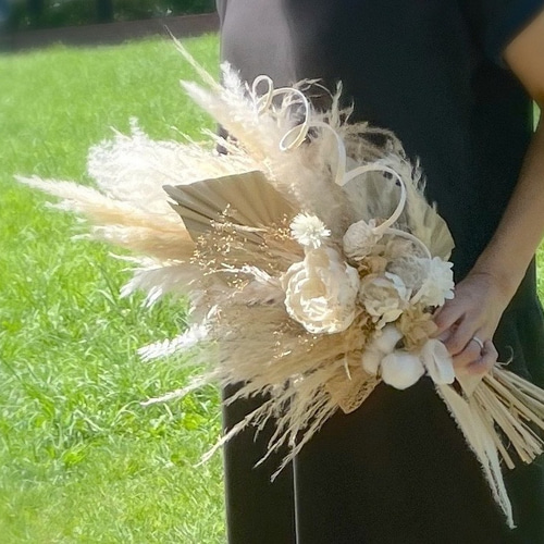 パンパスグラスとゴールドかすみ草ブーケスワッグ （ドライフラワー