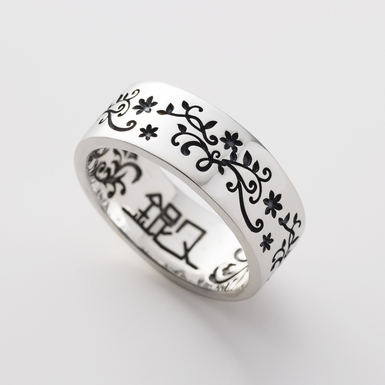 唐草凹シルバーリング