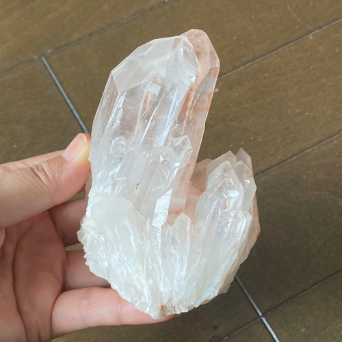 マダガスカル産 ピンククォーツ 水晶ポイント 原石 01