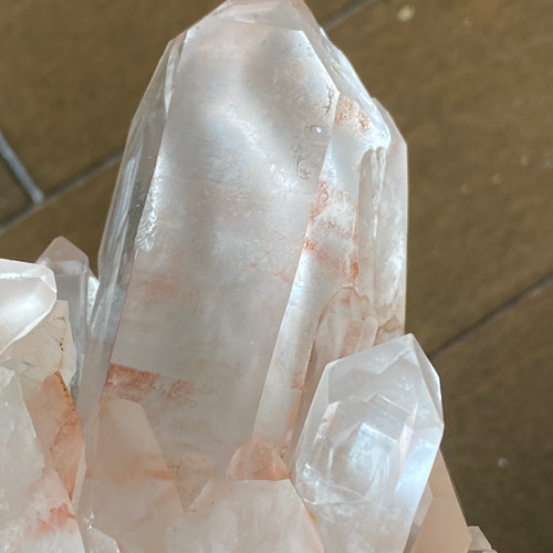 天然石　マカルー産　水晶　クォーツ　ポイント　原石　クリアクォーツ マダガスカル産 ピンククォーツ 水晶ポイント 原石 01