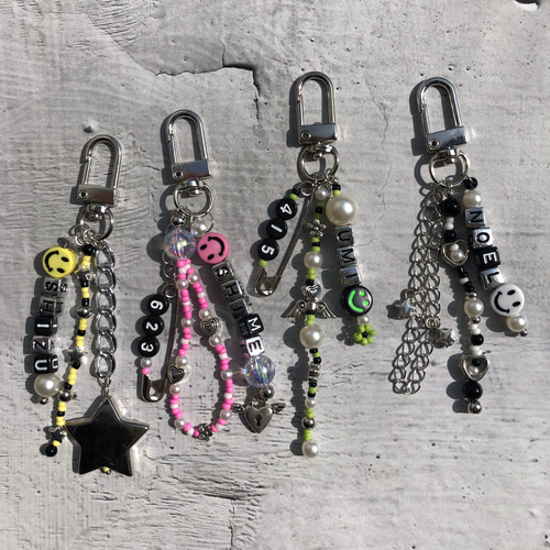 【211007e】ビーズ キーホルダー 韓国 オーダー  ateez itzy 211007e】ビーズ キーホルダー 韓国 オーダー ateez itzy 【公式通販】