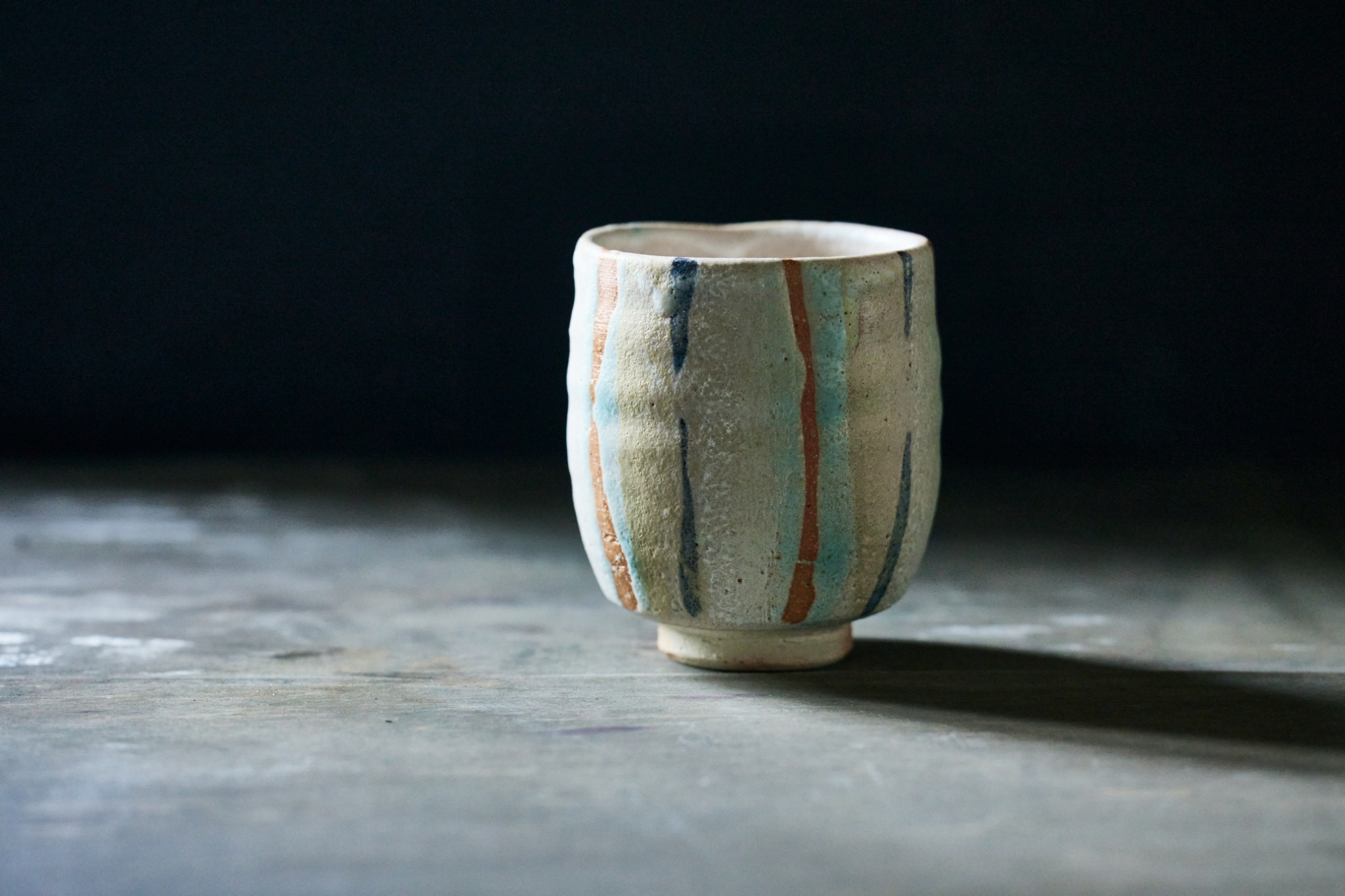 ワラ釉湯呑み　カップ　お茶　金銀