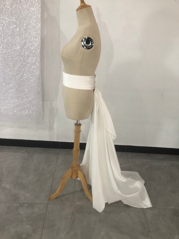 ウエディングドレス ふっくら柔らかなバックリボン +サッシュベルト 色直し　サイズ調整可能 3枚目の画像