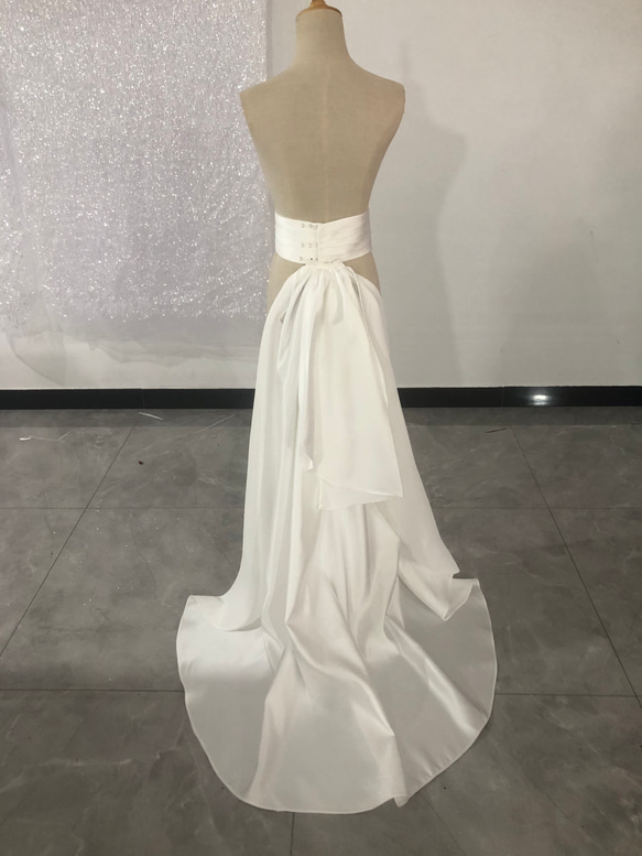 ウエディングドレス ふっくら柔らかなバックリボン +サッシュベルト 色直し　サイズ調整可能 1枚目の画像