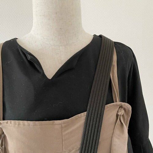 ＊大きなおにぎり型がま口バッグ＊ポケットが可愛いがま口バッグ　ショルダー付き 絶品おにぎりの大きながま口ショルダーバッグ 白米 - Mizuitama