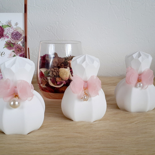 新作・送料無料〉アロマストーン 香水瓶型 可愛いおまけ付き