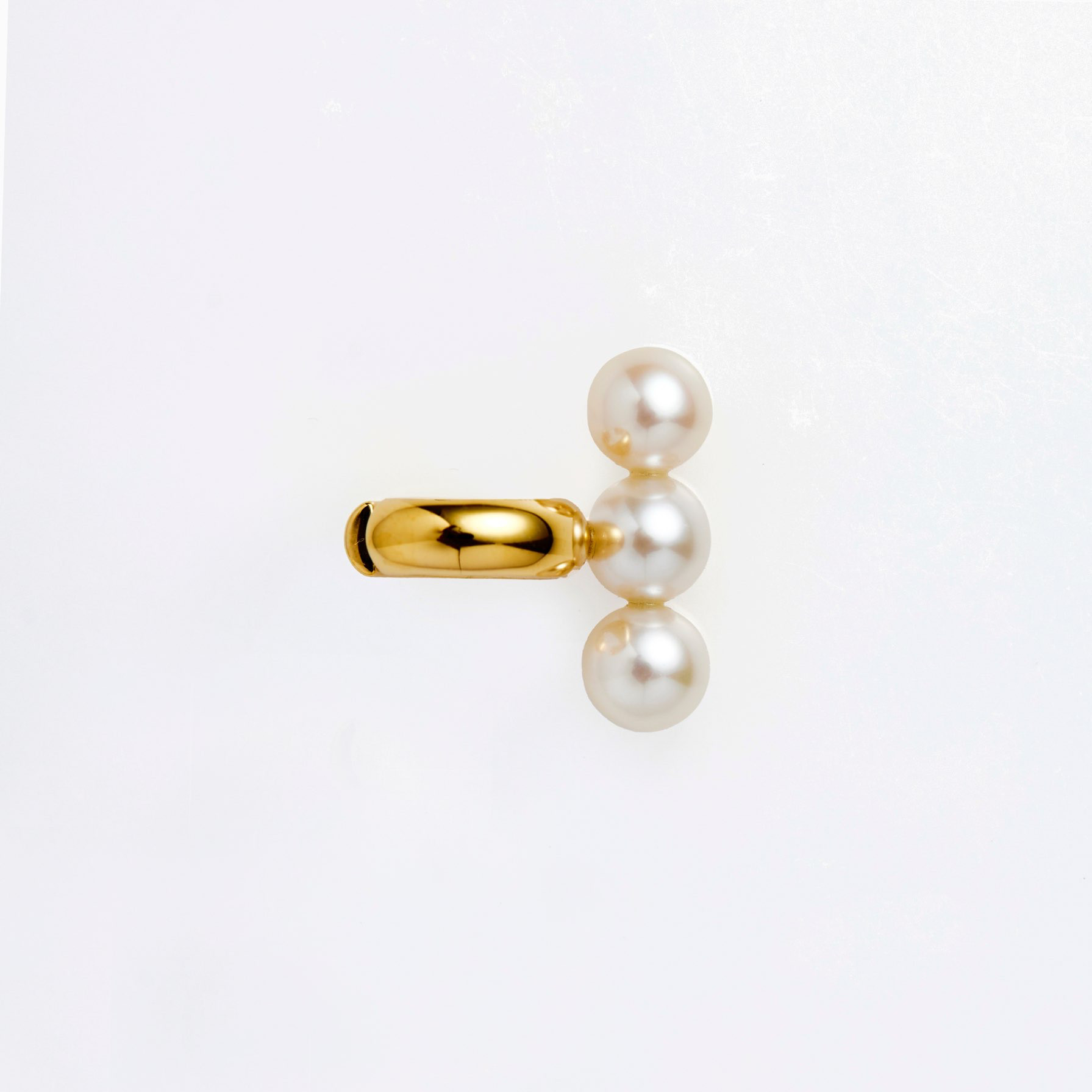 Three Line Pearl ear cuff