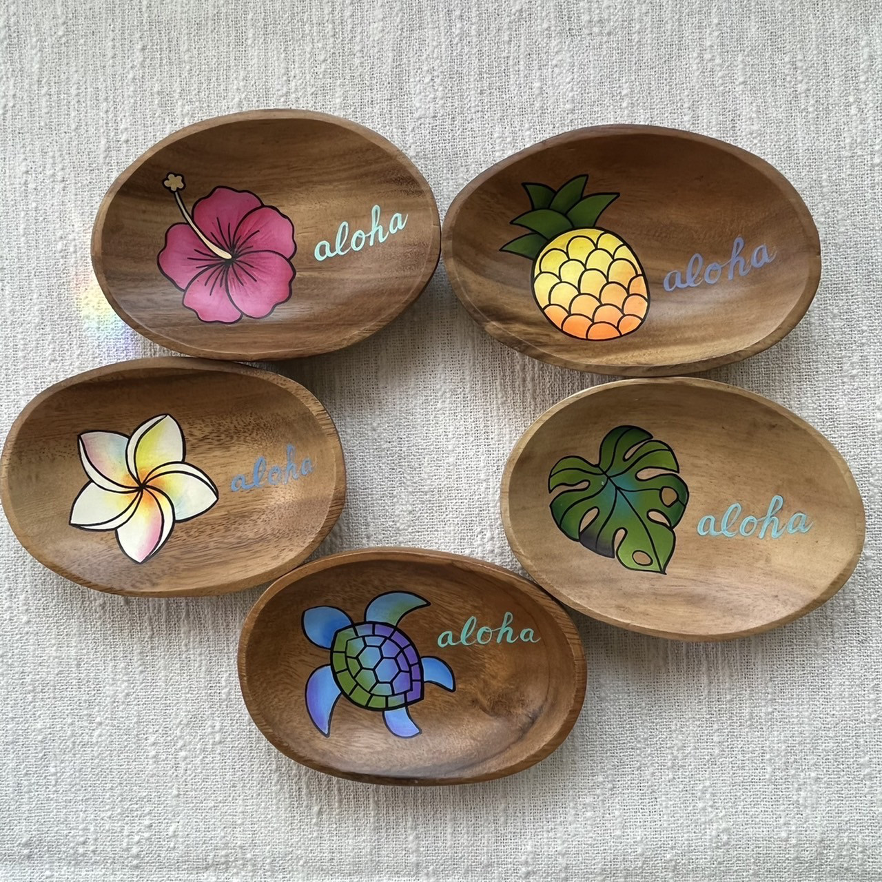 葉模様の陶器ボウル 3個セット