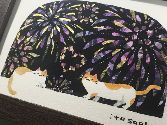 絵画「紫の花火と2匹のネコ」 3枚目の画像