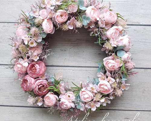 再販》桜とラナンキュラスの春色ピンクリース 大きめのリース 【Creema