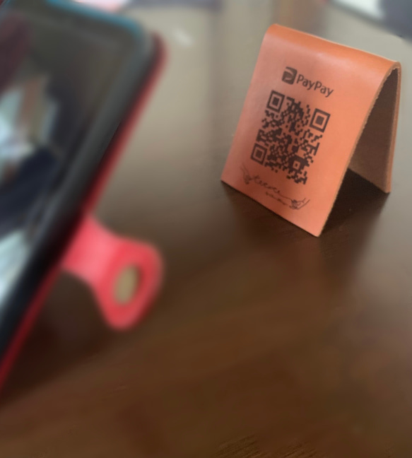 【本革製】ショップスタンド　オーダーメイド　オリジナル　ロゴ　QRコード　インスタPaypay　開店祝い　店舗備品 5枚目の画像