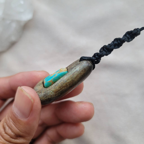 虹彩珊瑚(深海松) ターコイズのストラップ キーリング 鹿角工房