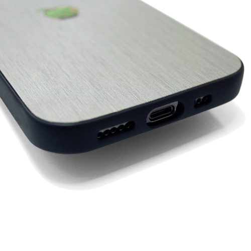 まるで金属のようなiPhoneケース】iPhoneケースカバー（シルバー