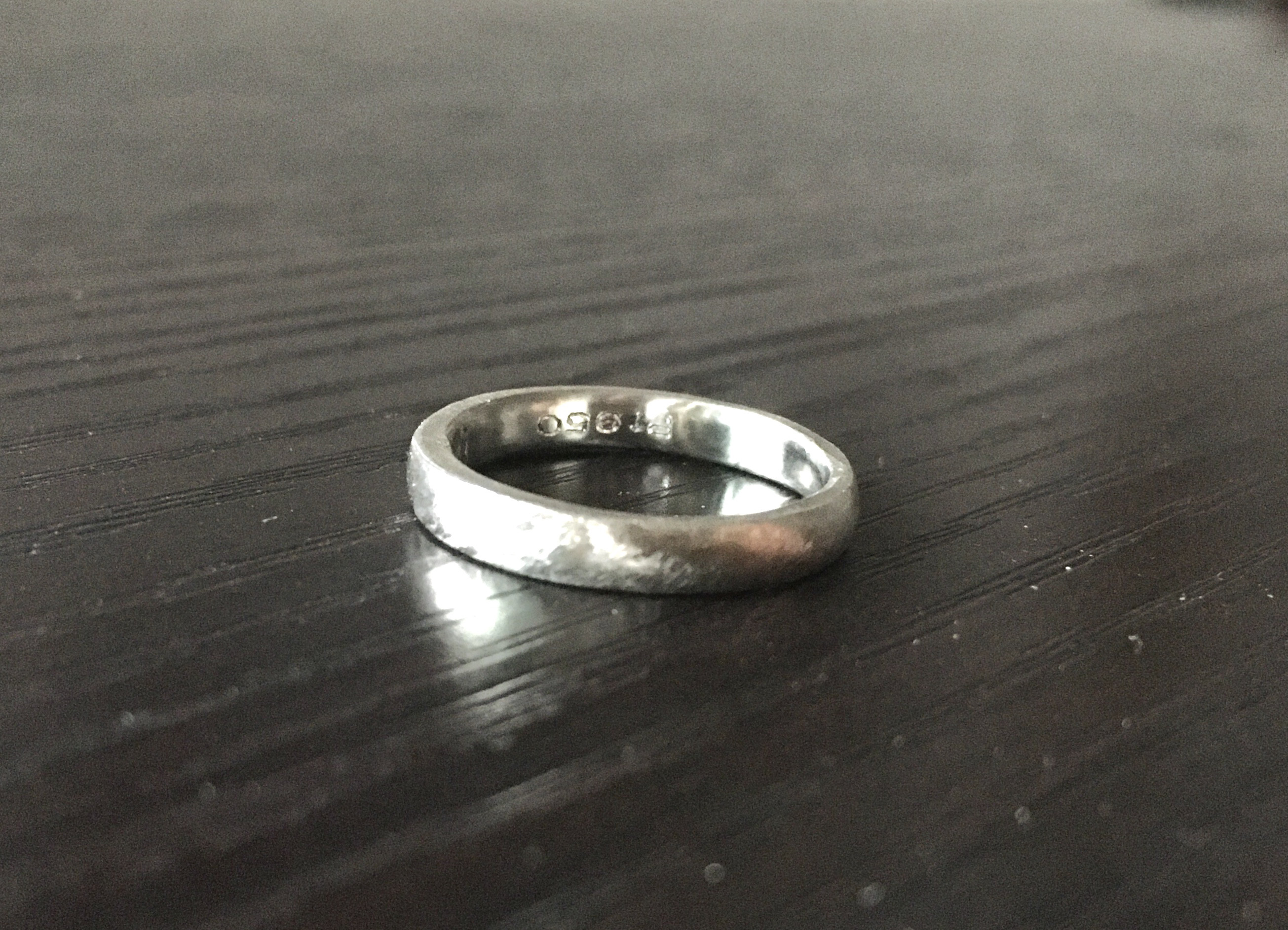 完全防水 遺骨リング プラチナ 幅約3mm ペット 指輪 虹の橋 メモリアルリング 樹脂密封 手元供養 お墓 安い