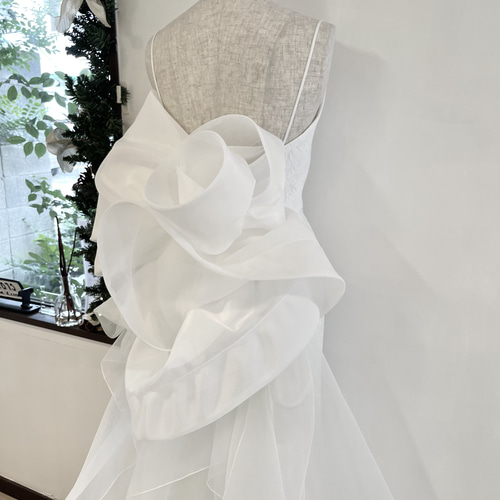 ♡ﾙﾘｱﾝｵﾘｼﾞﾅﾙ♡ ウェディング 変わりバックリボントレーン付き