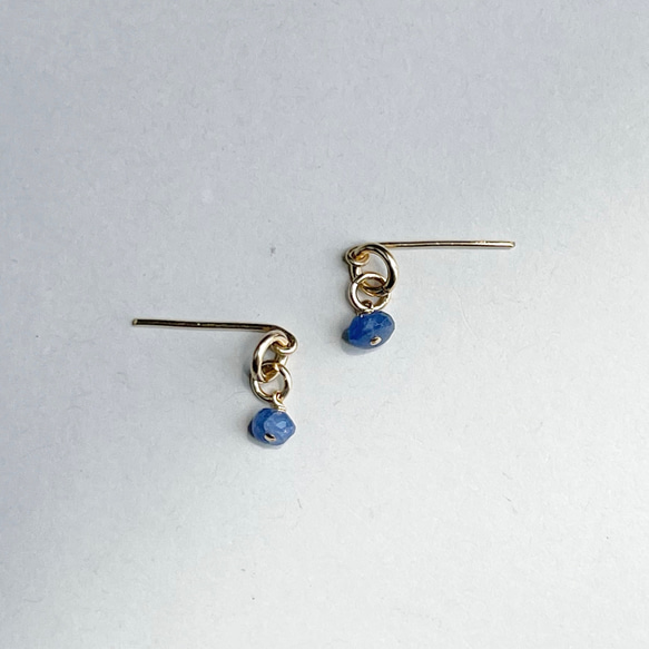 雙圈藍寶石（14KGF）耳環 第2張的照片