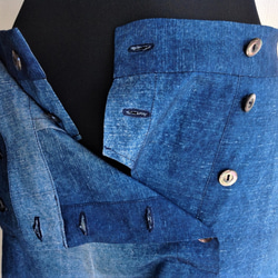 伝統織物のトップブランド塩沢紬（色無地）に本藍染めを施した洋服オリジナルブランド『ツムギンブルー』（マリンパンツ） 4枚目の画像