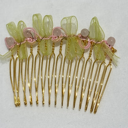 リボンと天然石ローズクォーツのコーム 2枚目の画像