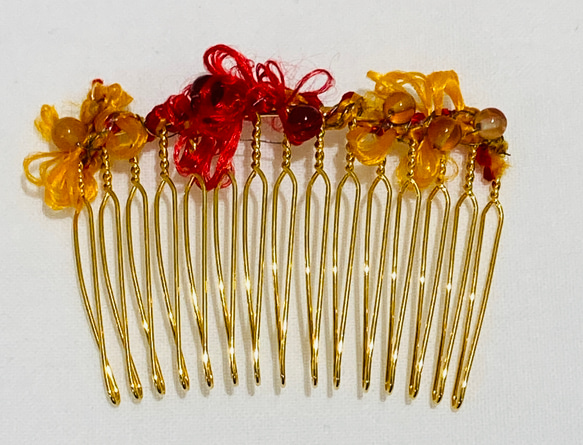 リボンと天然石のコーム 1枚目の画像