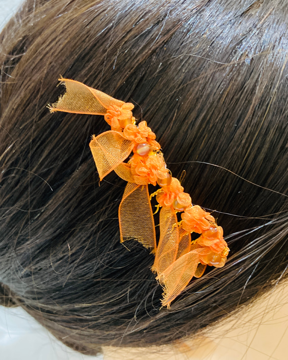 リボンと天然石カーネリアンのコーム 2枚目の画像