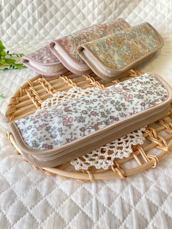 きちんとさんのペンケース リバティ メドウテイルズ フレンチカラー系