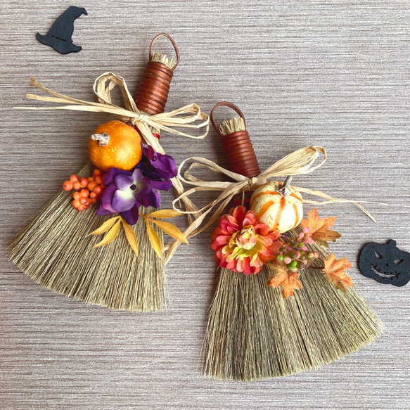数量限定【ハロウィン】ミニホウキの壁掛けアレンジ　魔女のほうき／スワッグ　 5枚目の画像