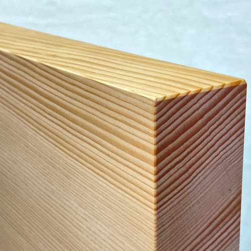 スプルス材、柾目一枚板