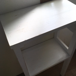 サイドテーブル（オフホワイト／アンティーク仕上げ） 4枚目の画像