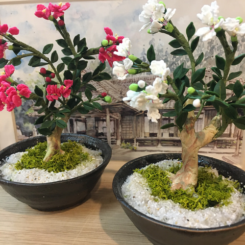 ご依頼品 樹脂粘土製 ミニチュア盆栽〈百日紅〉 アートフラワー