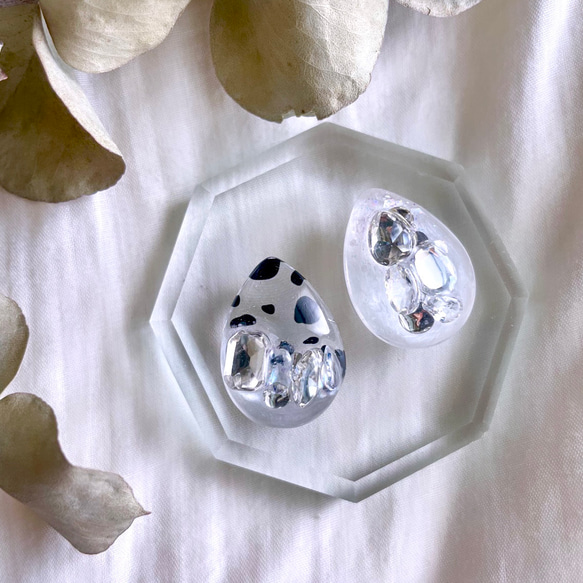 glass drop clear dalmatian Earrings 2枚目の画像