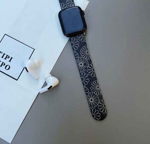 Apple Watch  バンド　花　シリコン　 5枚目の画像